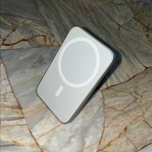 Belkin‎ Wireless Charger - White
